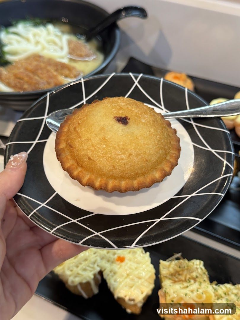Mini Pie and Udon Noodles