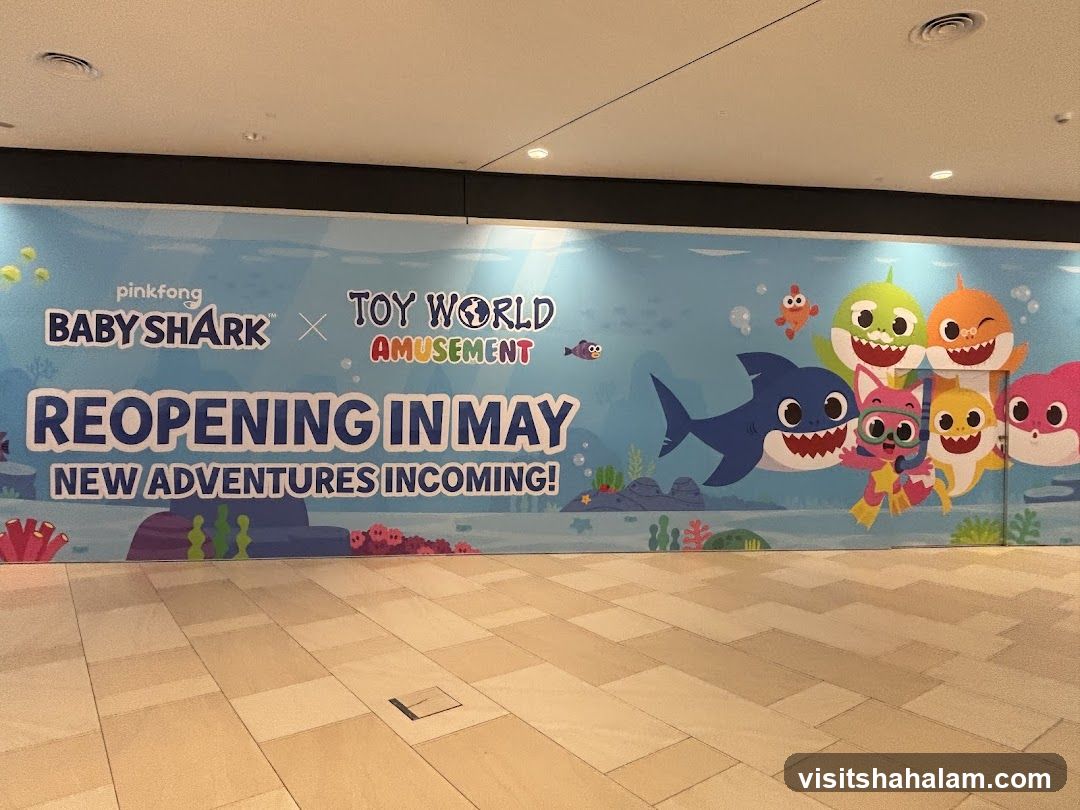 Baby Shark Toy World Amusement Reopening Banner