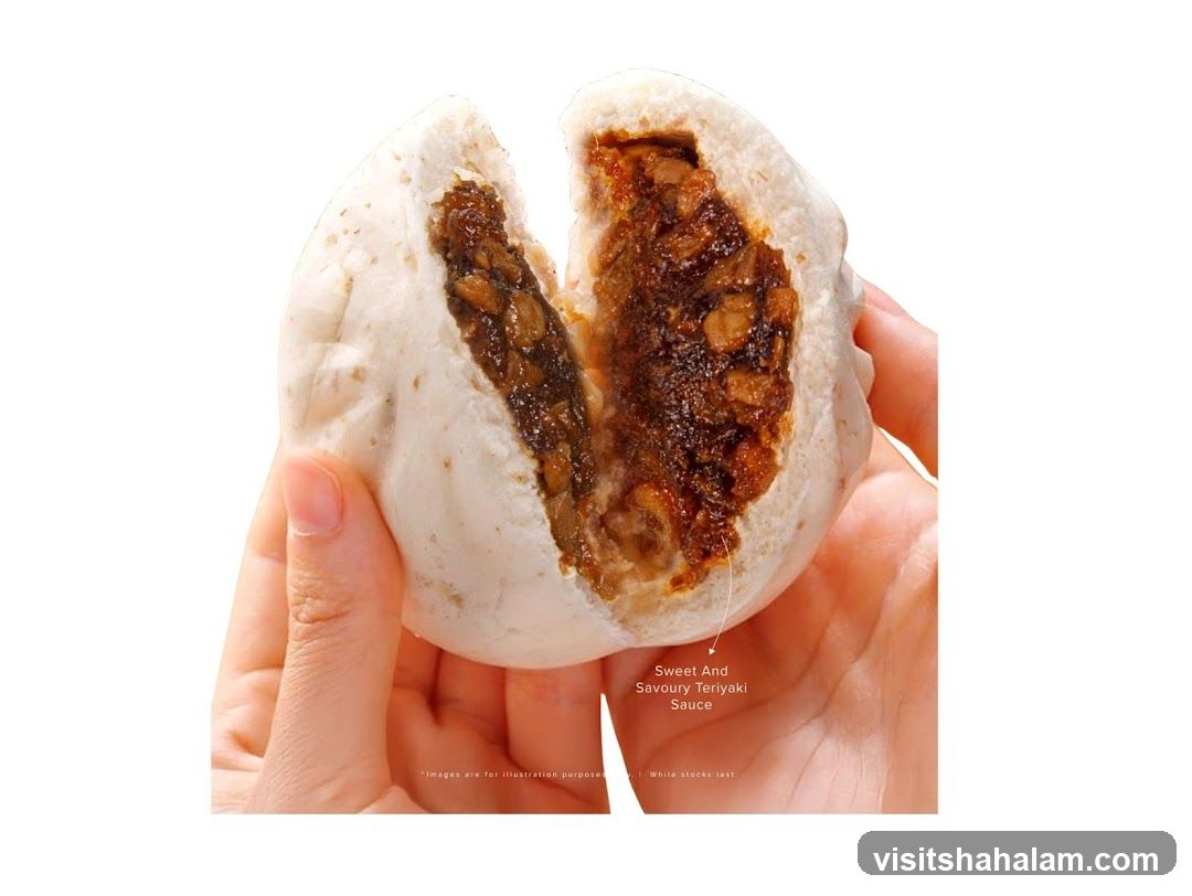 Steamed Bun with Teriyaki Filling