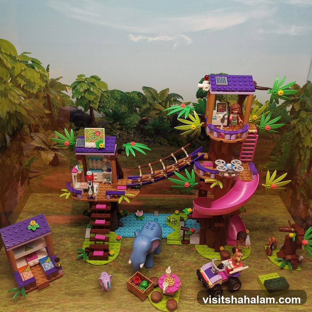 LEGO Friends Treehouse Playset
