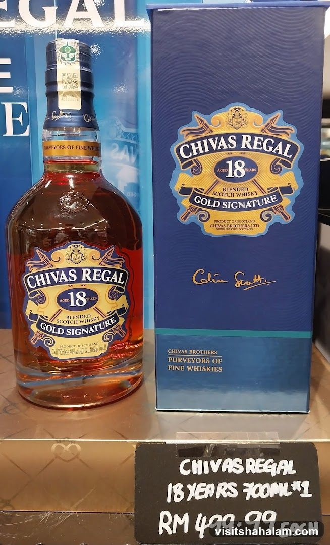 Chivas Regal 18 Year Old Gold Signature Blended Scotch Whisky