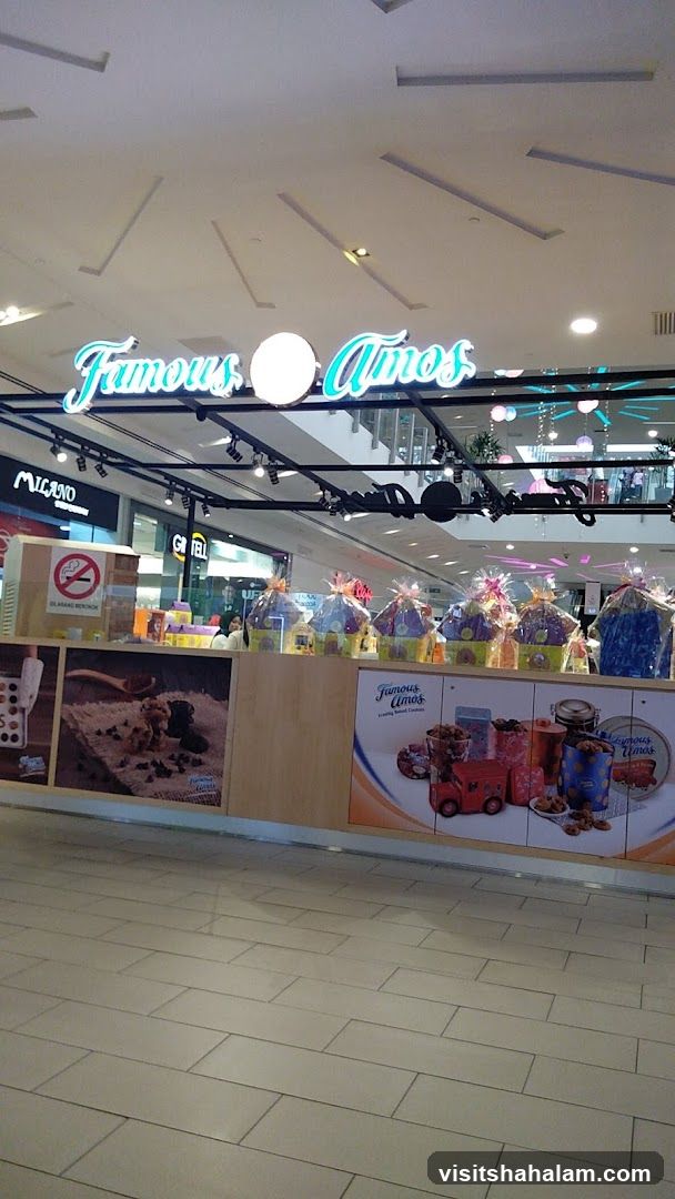 Famous Amos Storefront