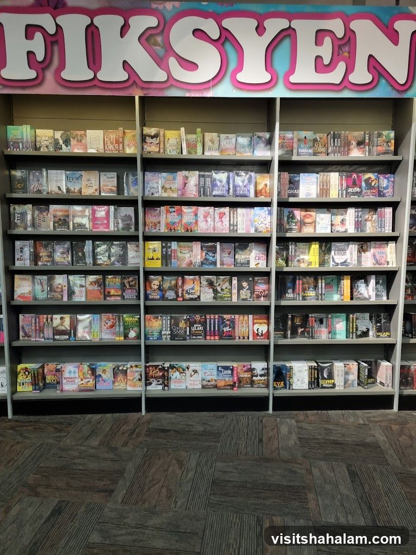Bookstore Shelves