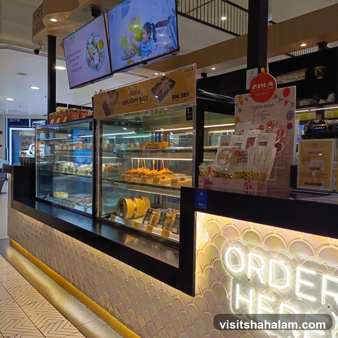 Gula Cakery Counter