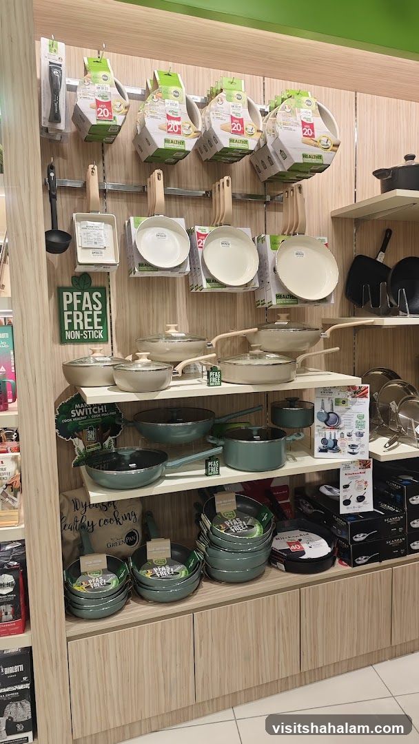 Cookware Display