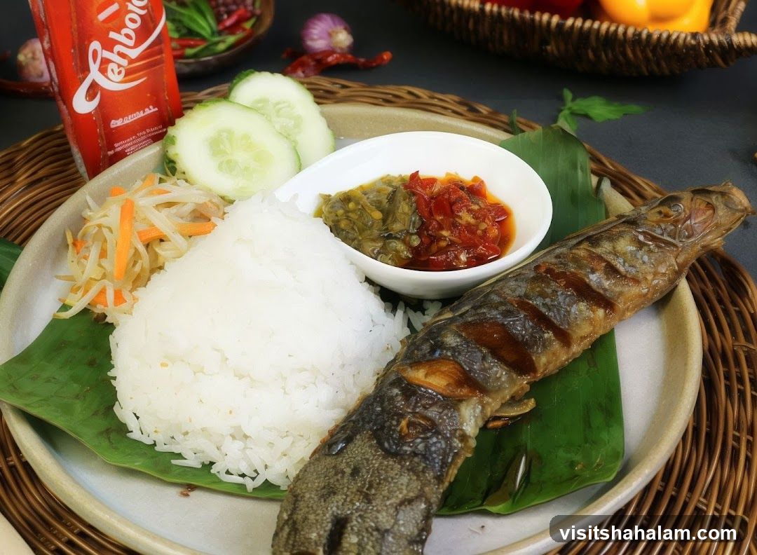 Fish Meal with Teh Tarik