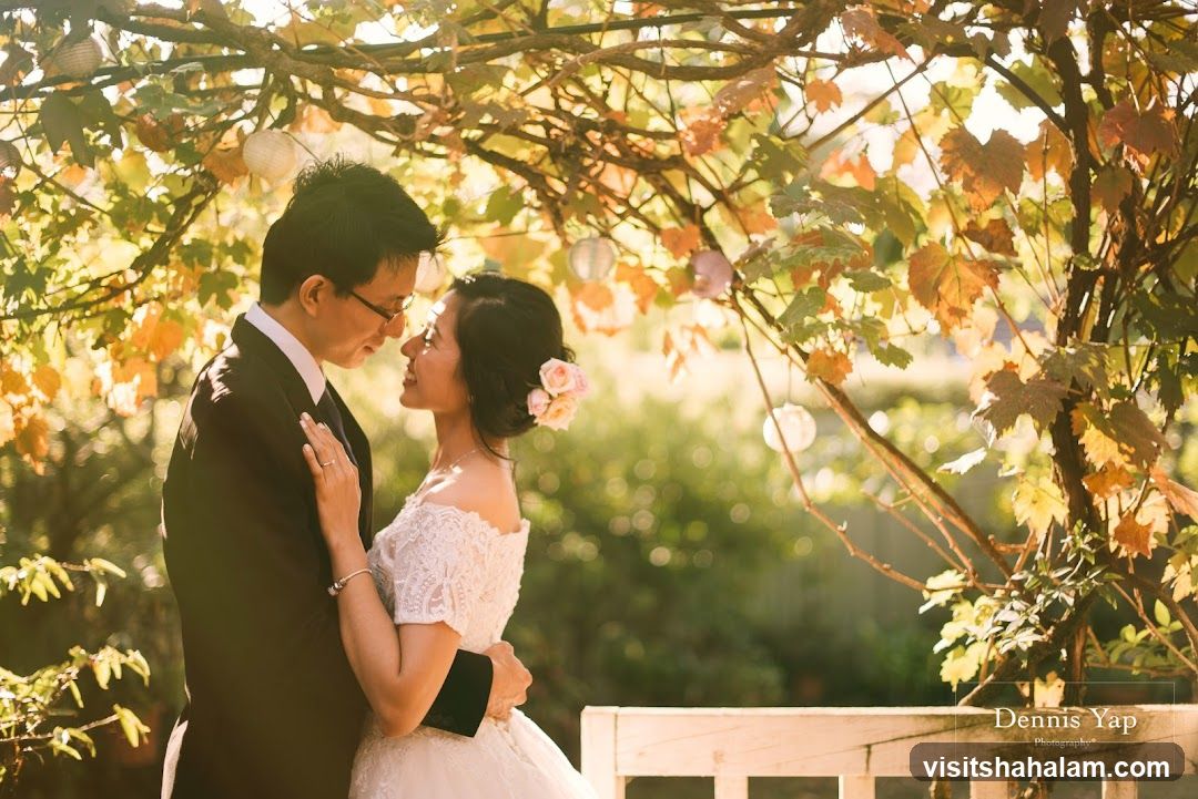 Wedding Couple in Garden