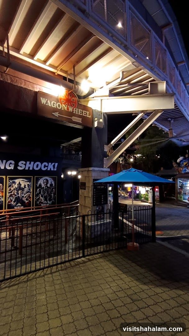 Wagon Wheel Entrance