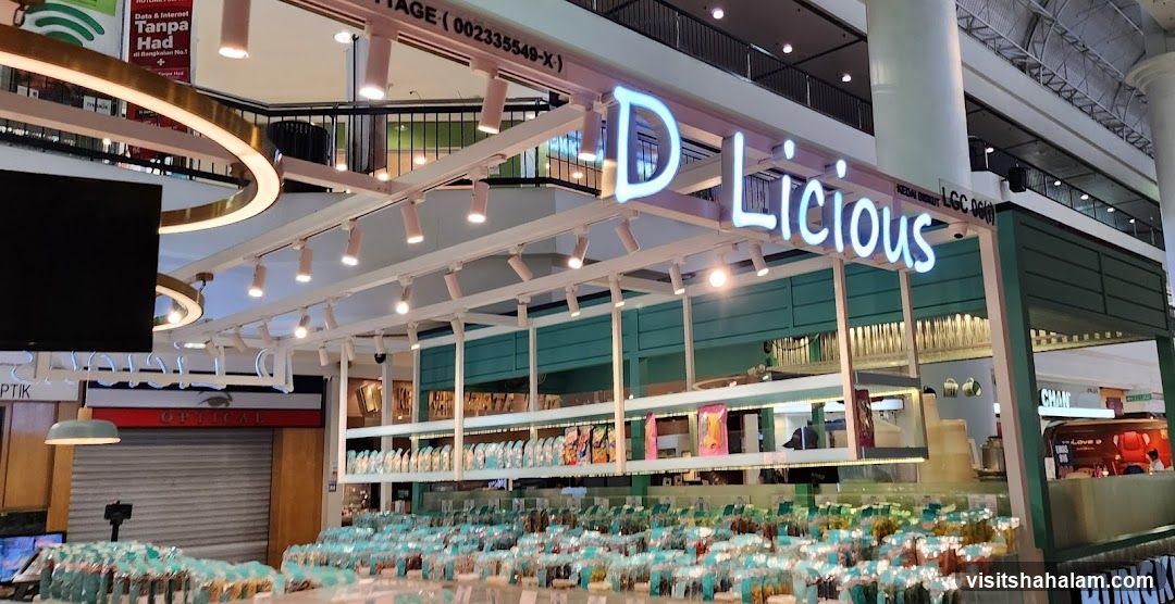 D Licious Tid Bits & Candies Cottage