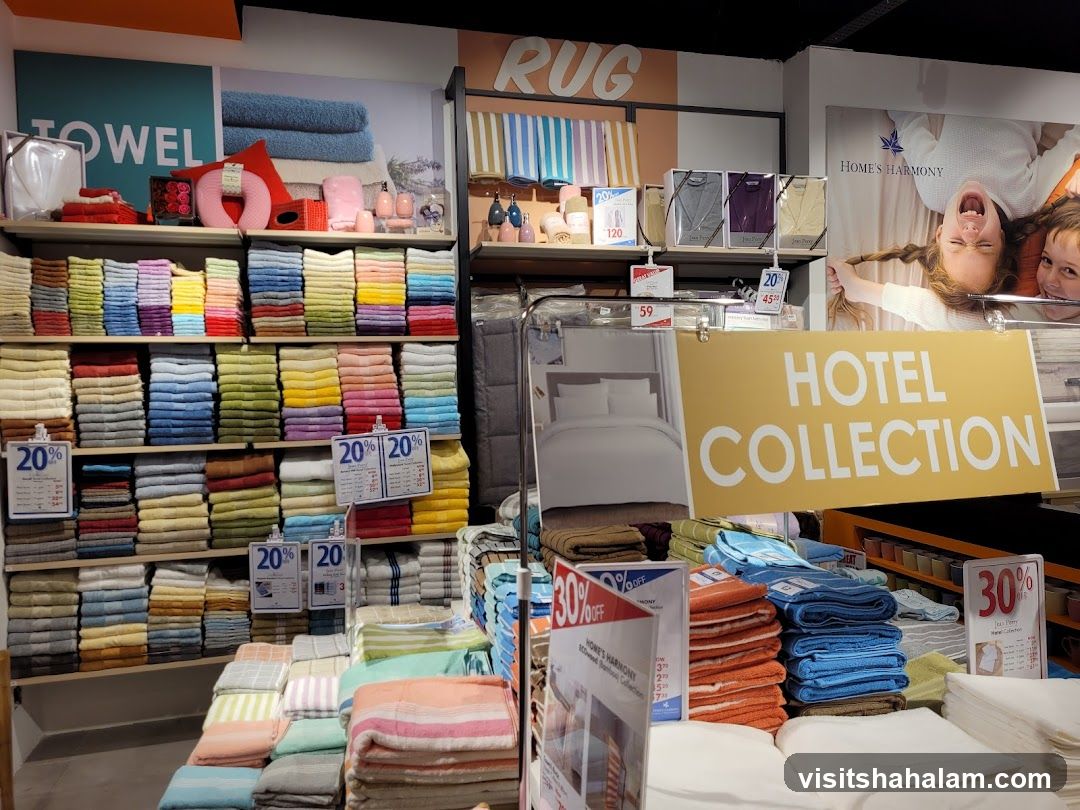 Home Goods Display
