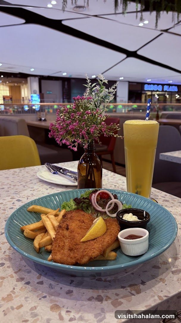 Breaded Chicken with Fries