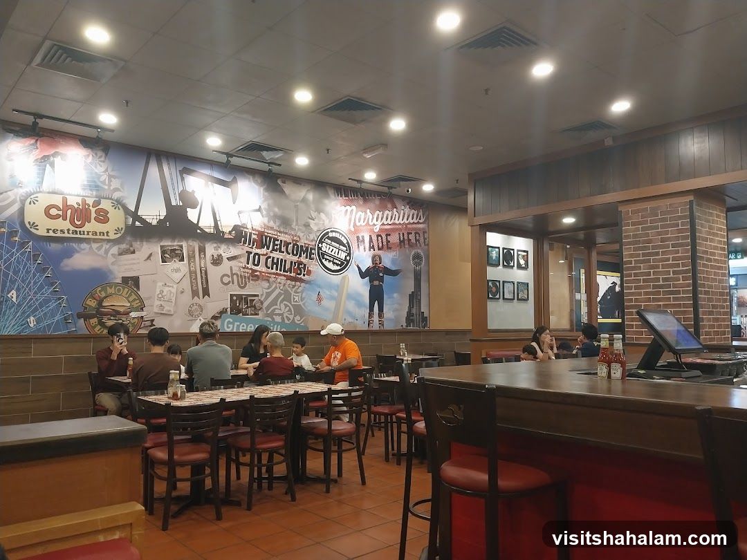 Chili's Restaurant Interior