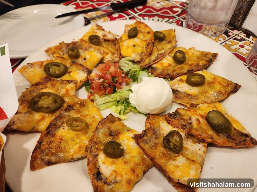 Nachos with Toppings