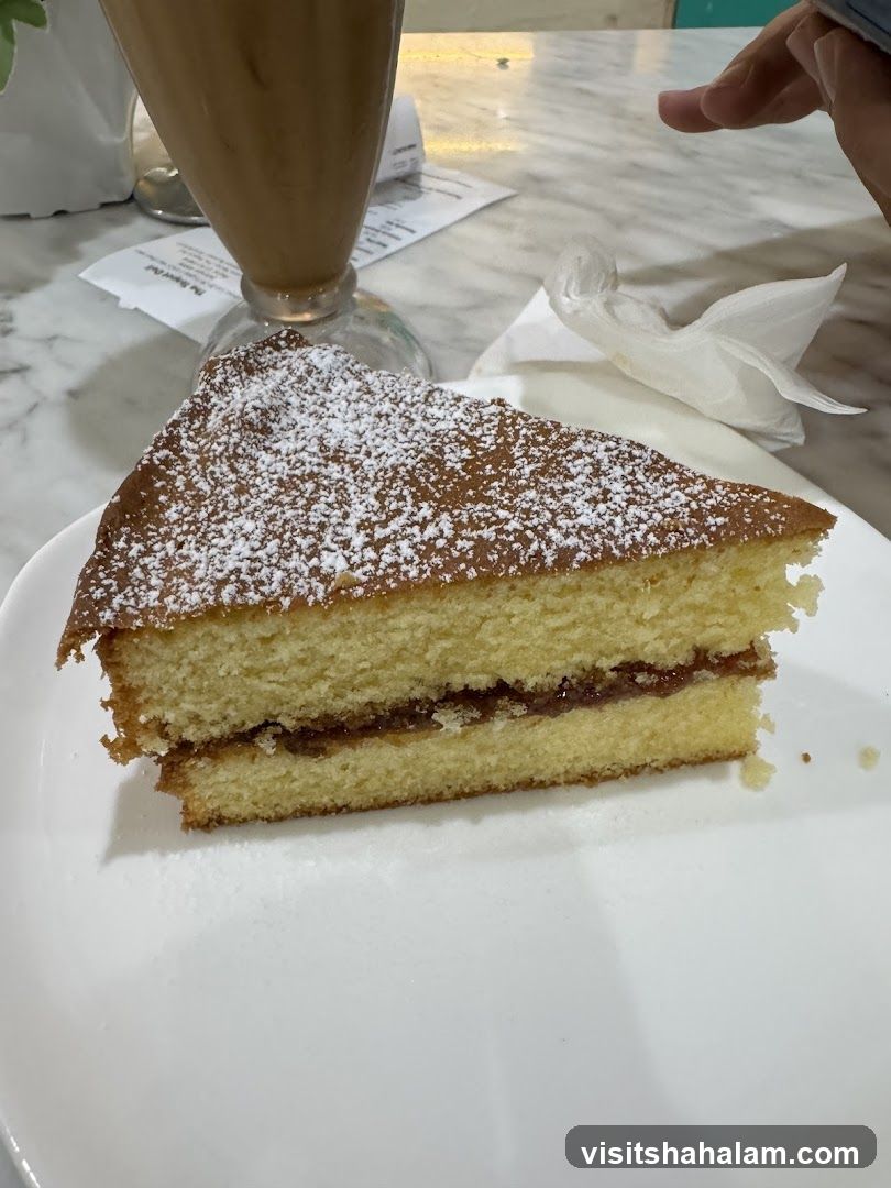 Sponge Cake with Iced Coffee