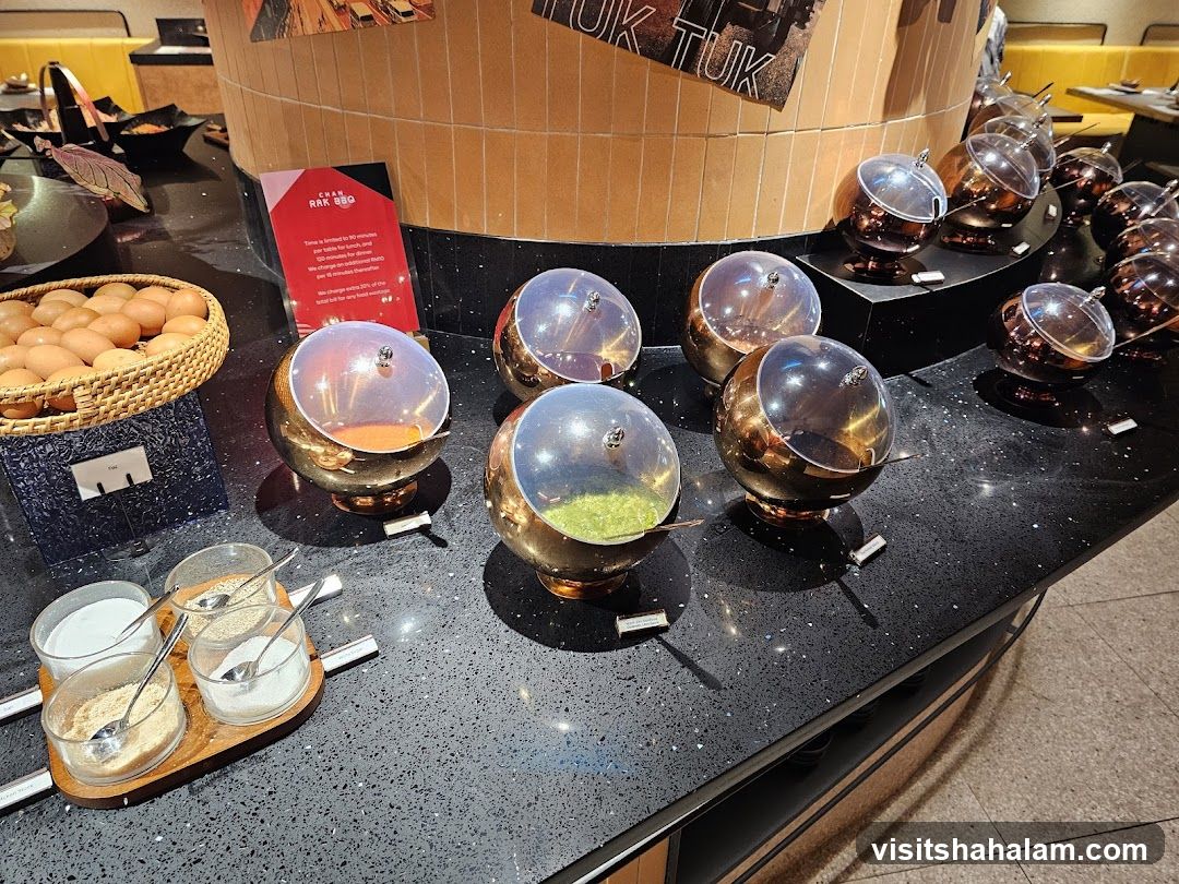 Buffet Condiments