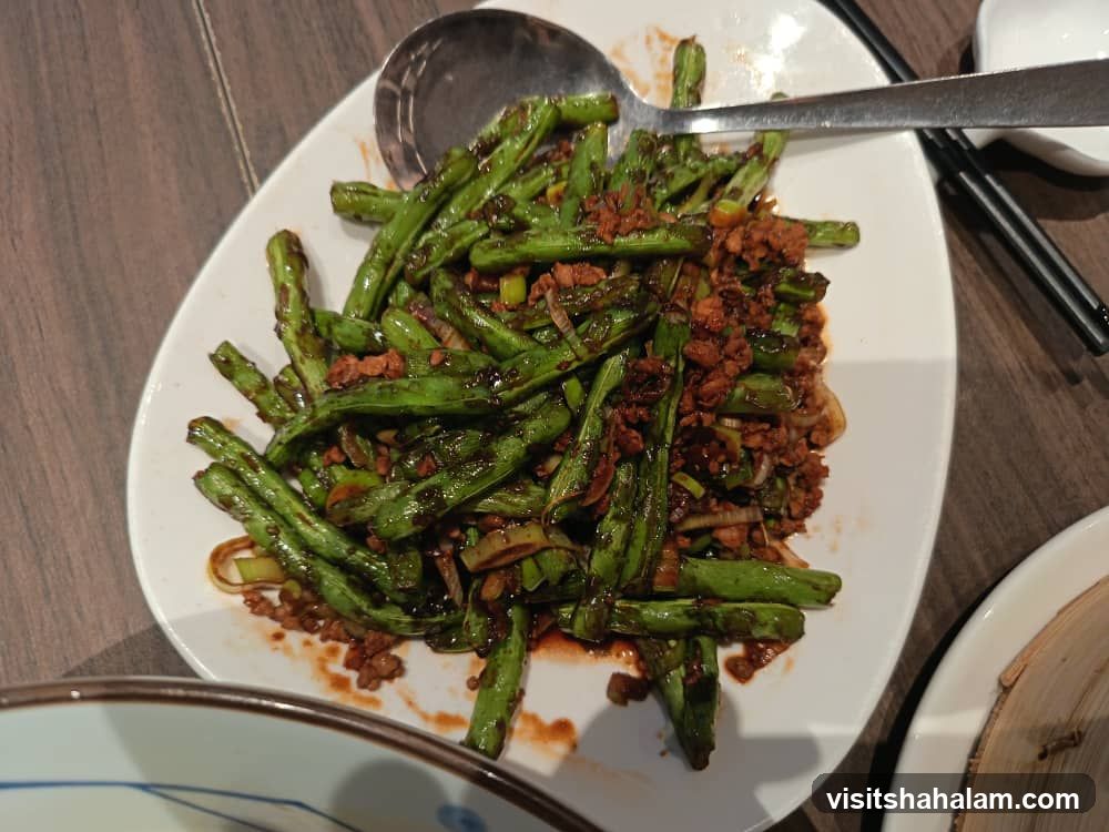 Stir-fried Green Beans with Minced Meat