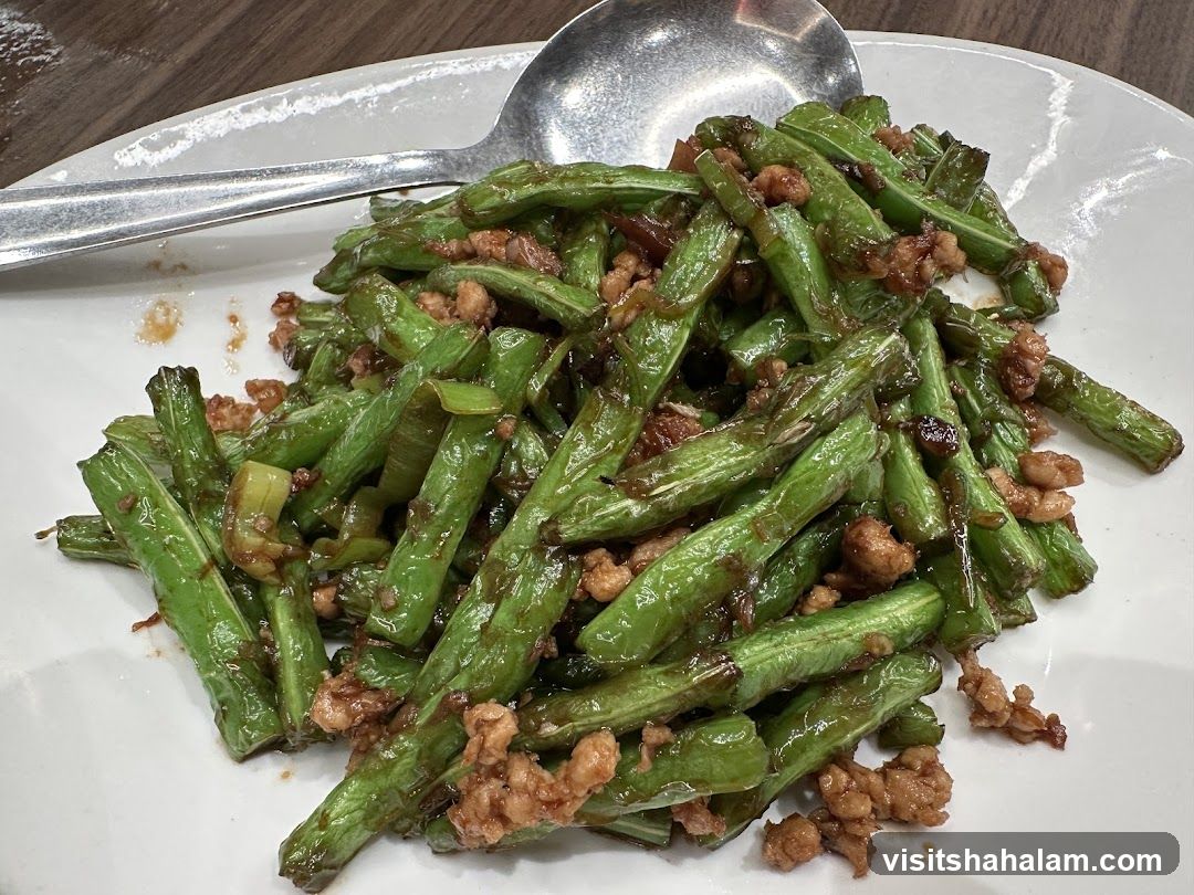 Stir-fried Green Beans with Minced Meat