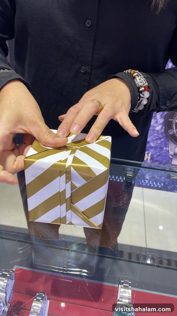 Gift Wrapping