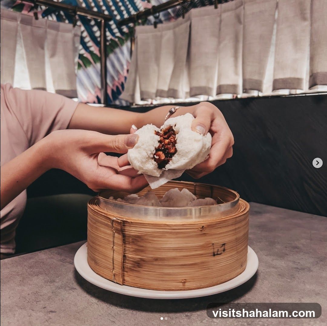 Steamed Pork Buns
