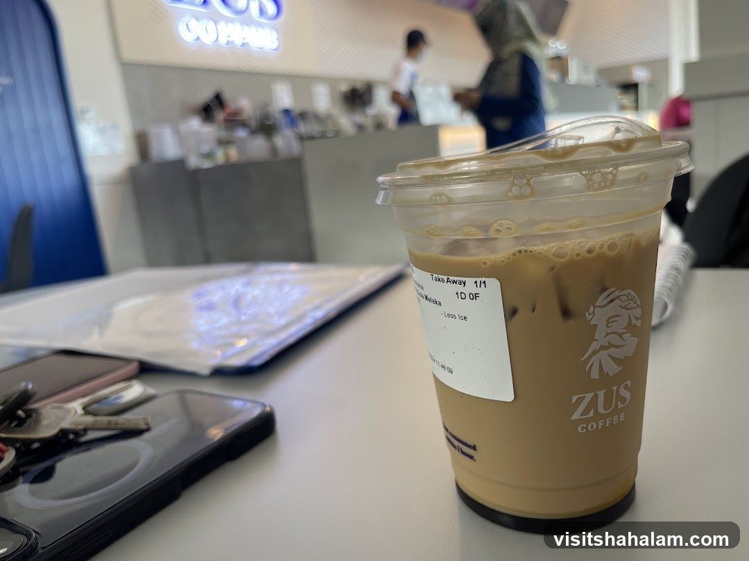 Iced Coffee at Zus Coffee