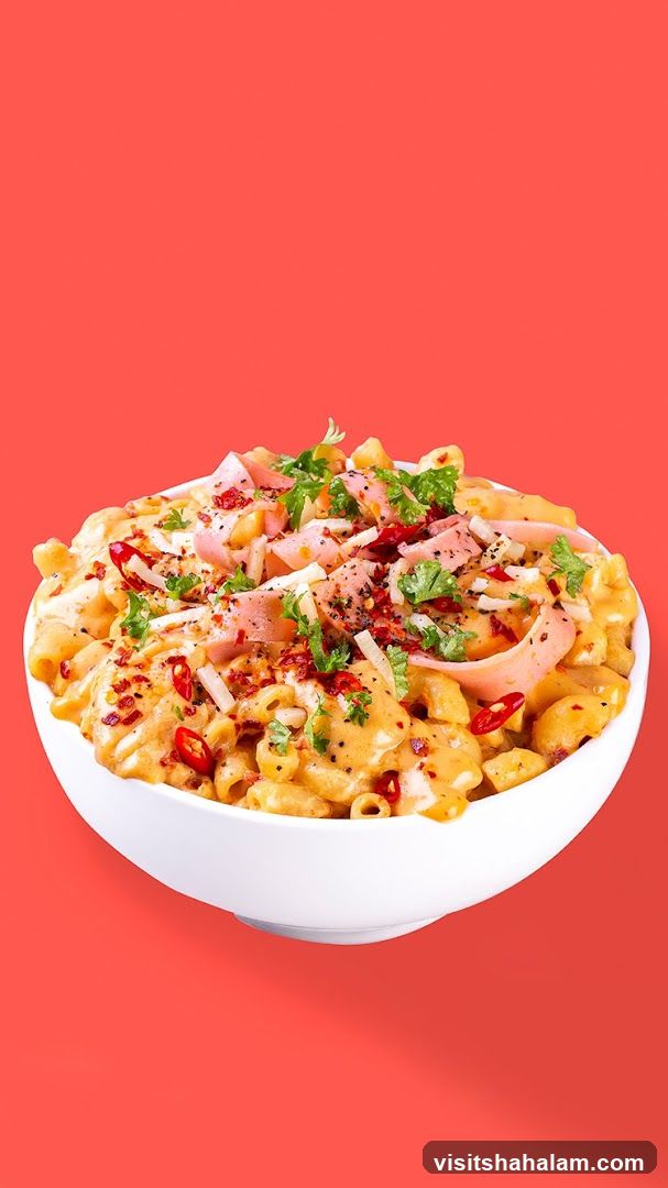 Macaroni and Cheese with Ham and Chili