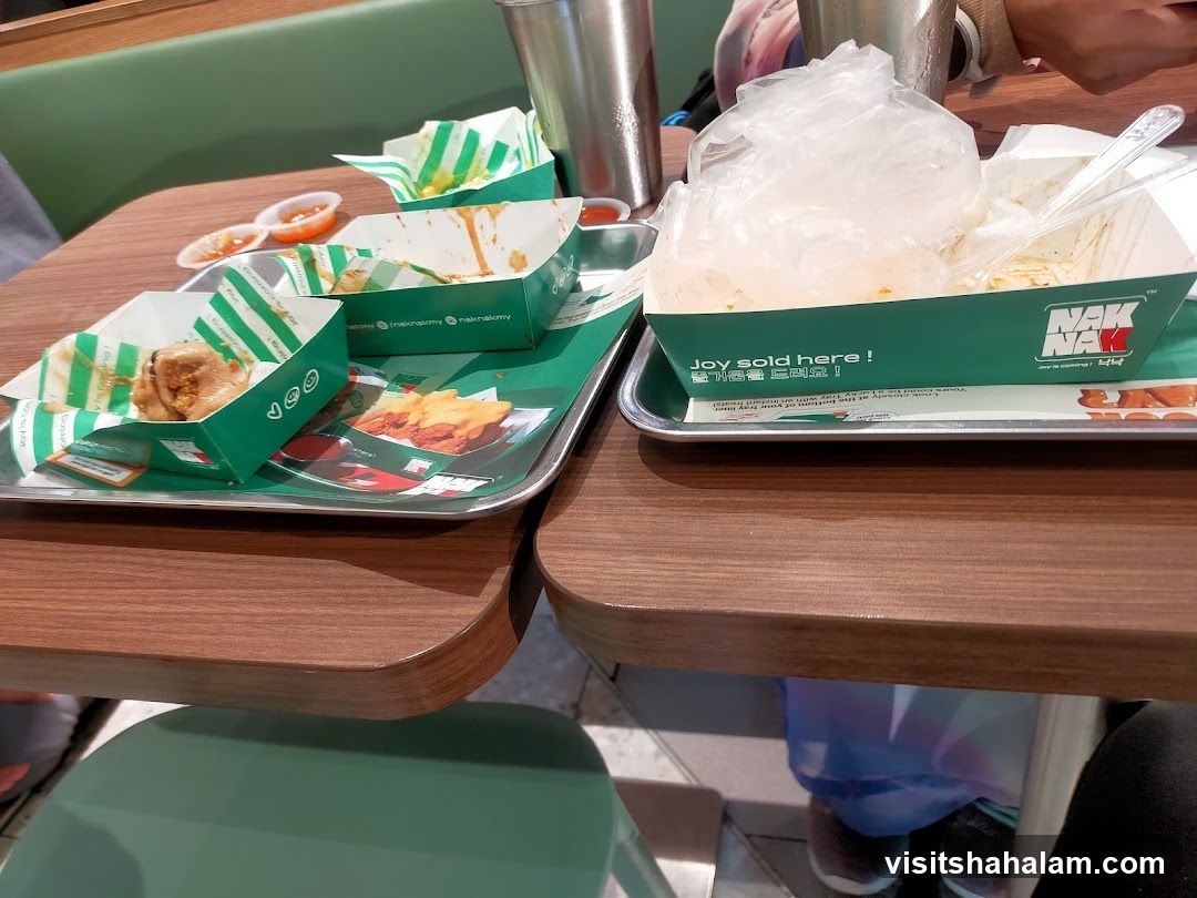 Food containers on a table