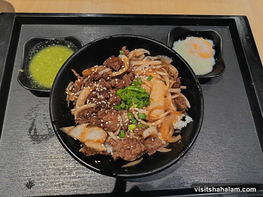Beef Bowl with Sides