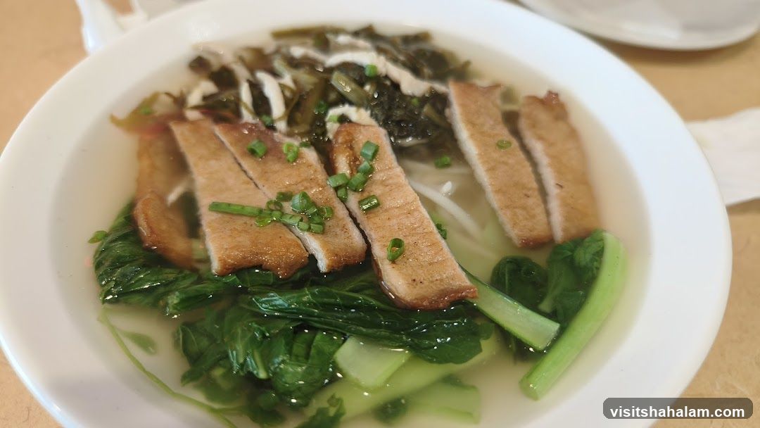 Noodle Soup with Sliced Pork and Greens