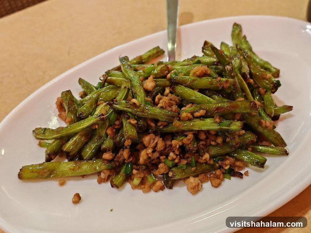 Sautéed Green Beans with Minced Meat
