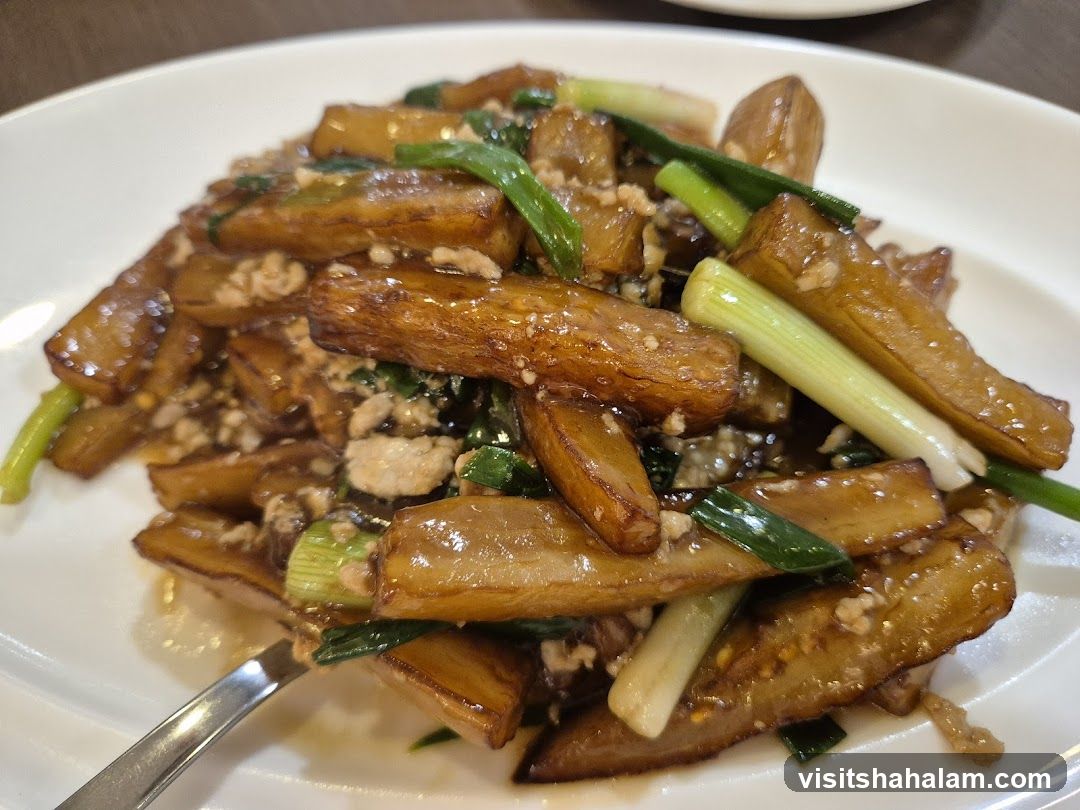 Stir-fried Eggplant with Minced Pork