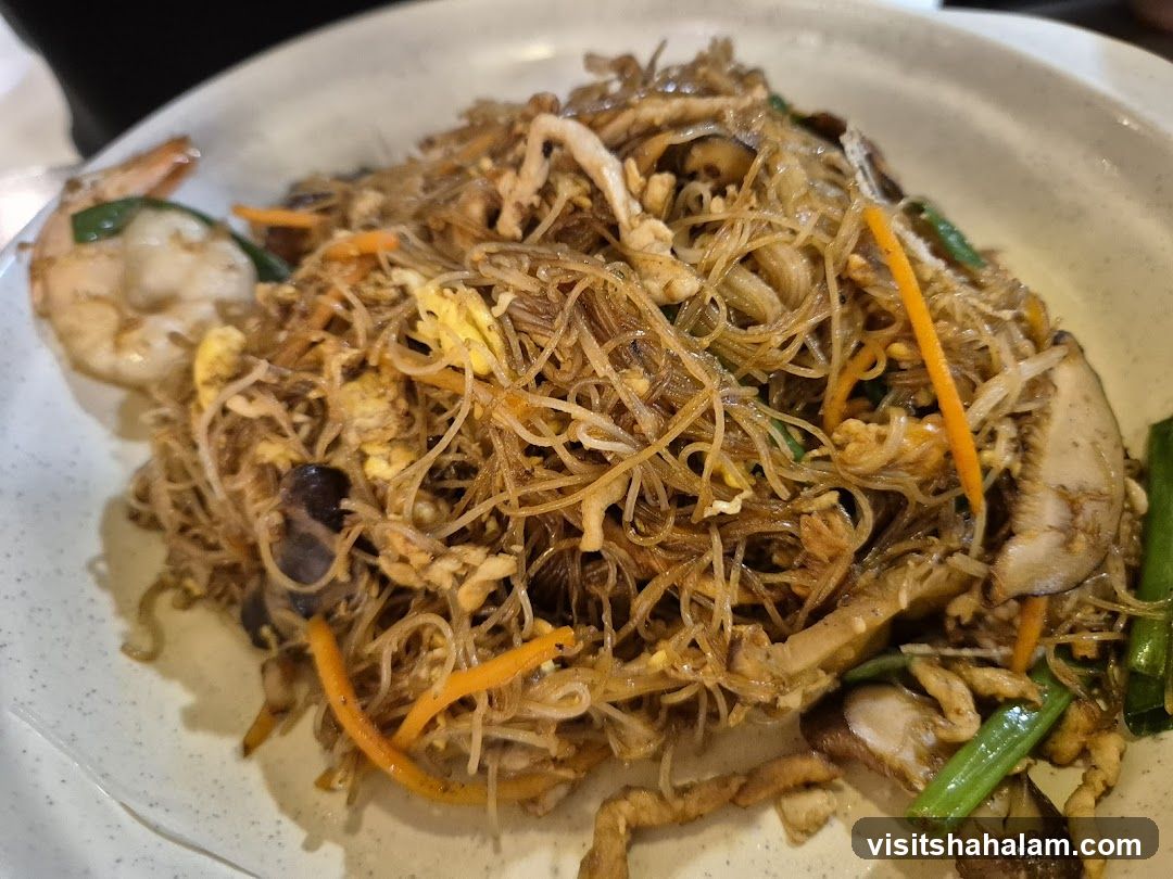 Stir-fried Noodles with Shrimp