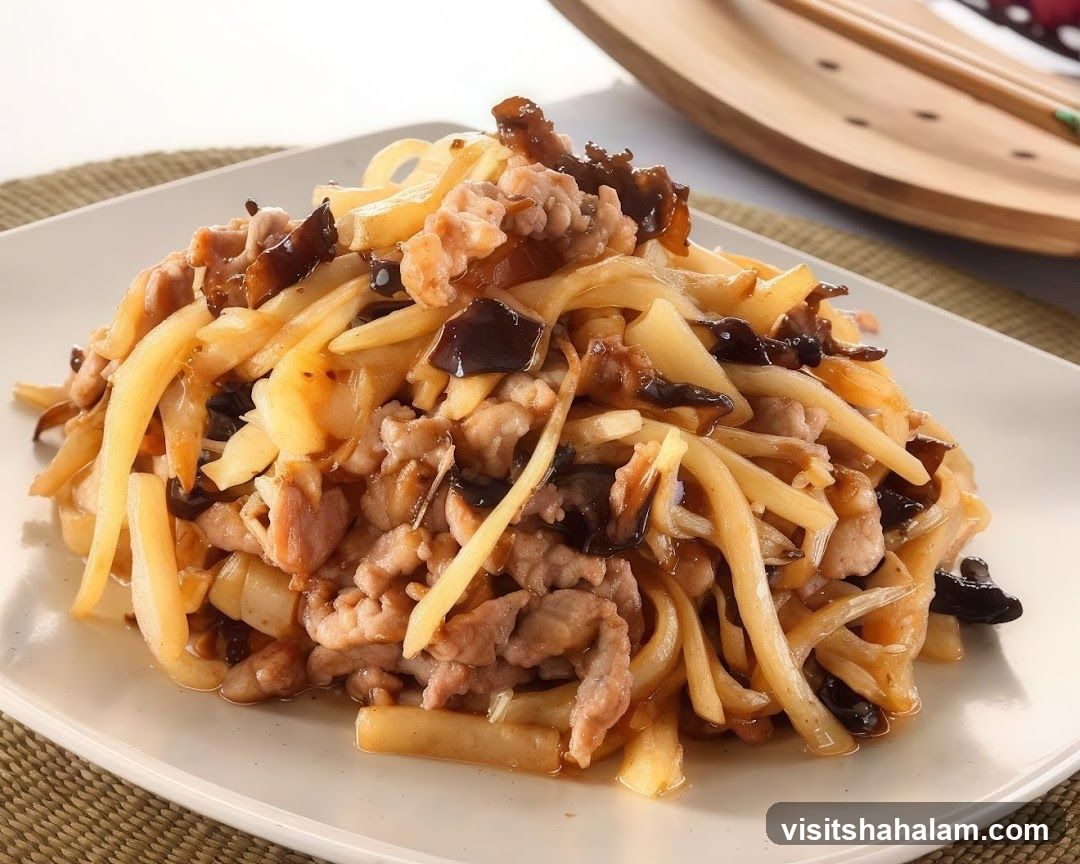Stir-fried dish with pork and bamboo shoots