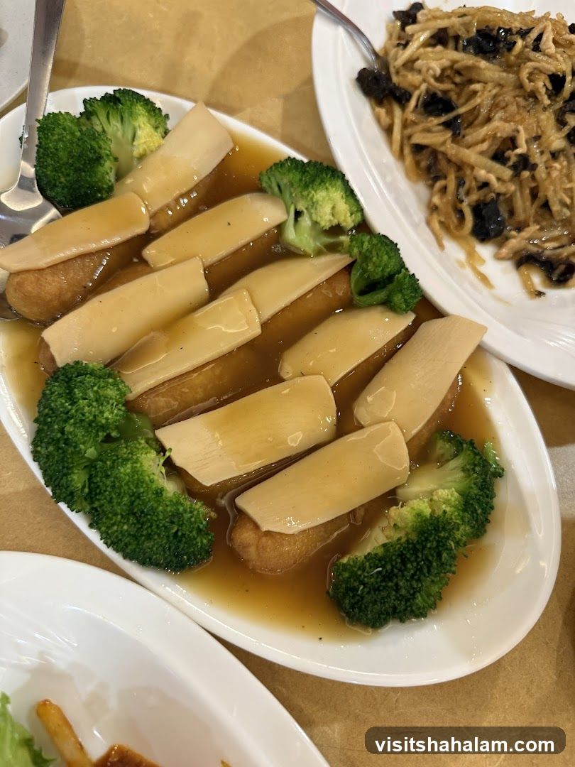 Braised Dish with Broccoli