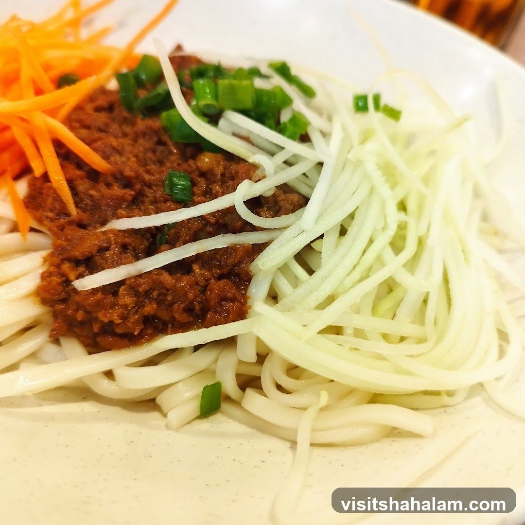 Noodles with Toppings