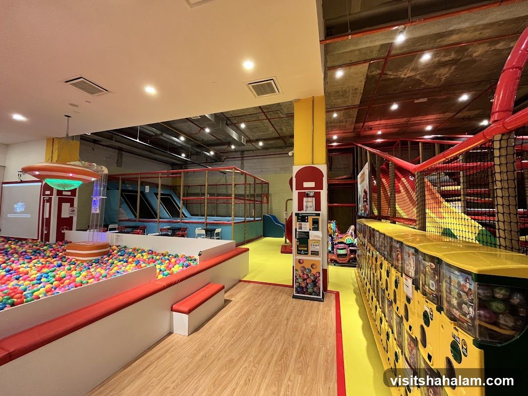 Indoor Playground with Ball Pit and Trampoline