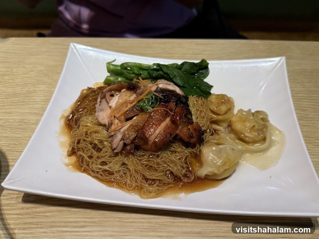 Noodles with Chicken and Wontons
