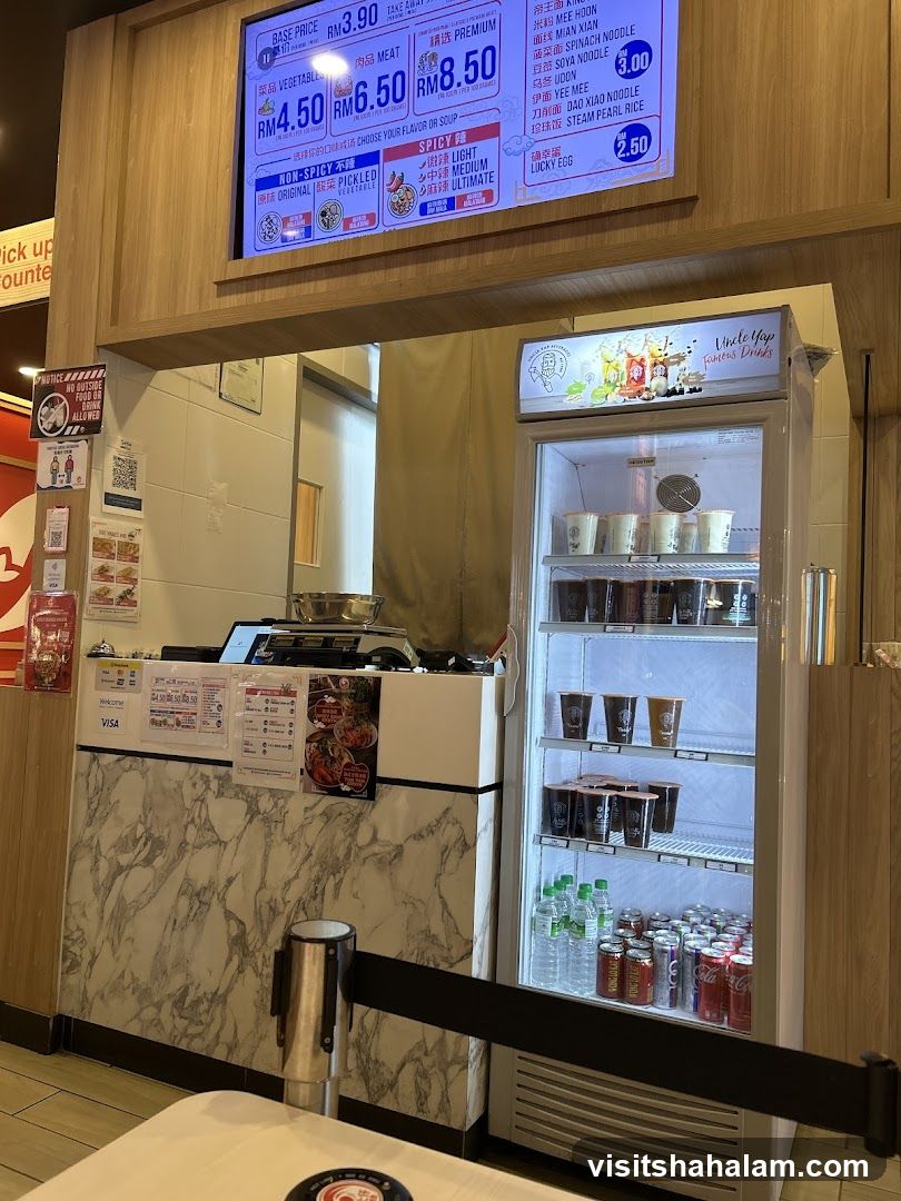 Restaurant Counter and Drinks Fridge