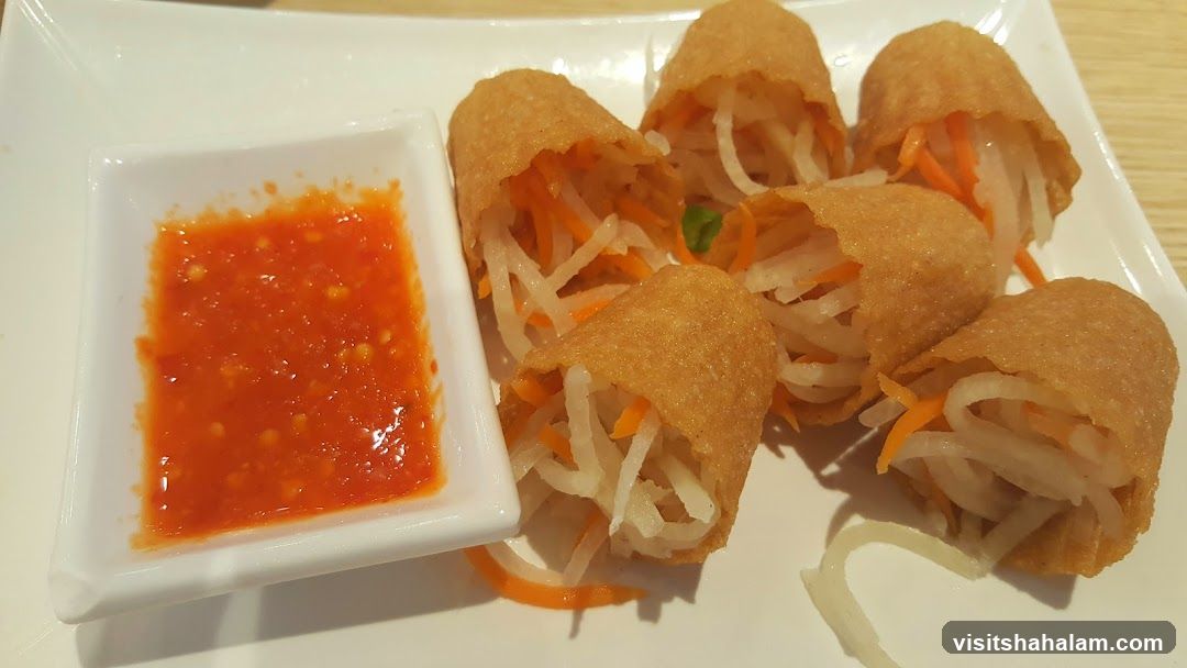 Fried Spring Rolls with Dipping Sauce