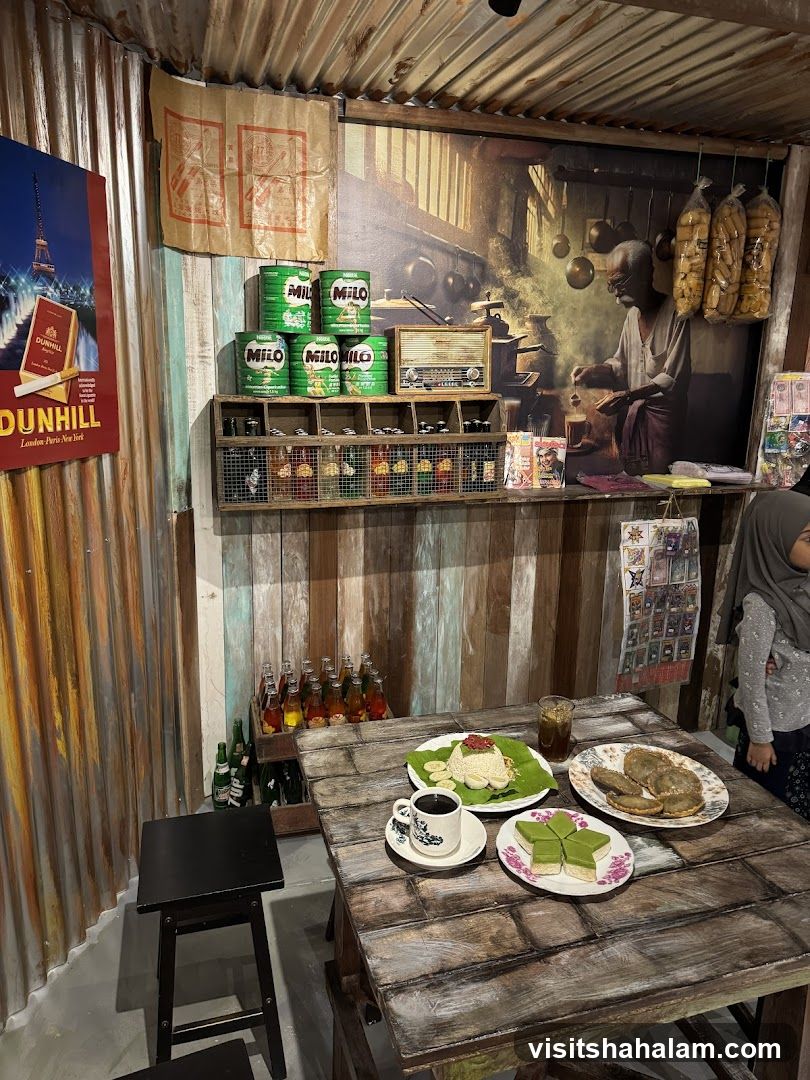 Retro cafe display