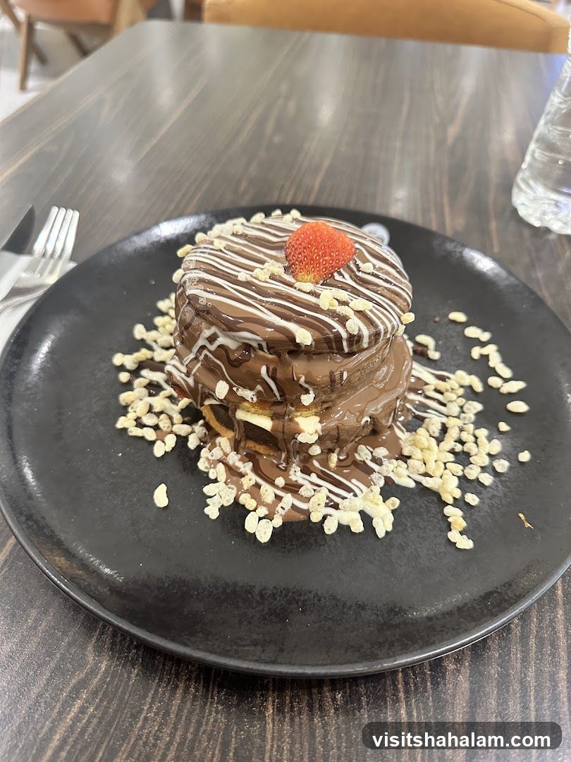 Chocolate Pancakes with Strawberry