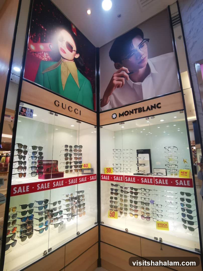 Eyewear Store Display