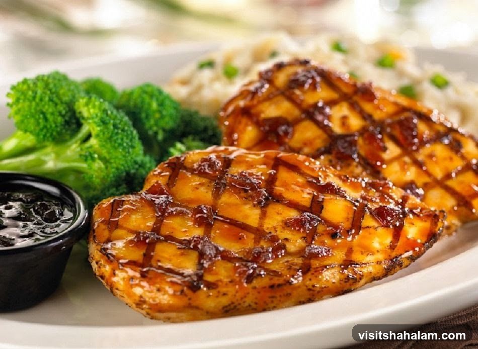 Grilled Chicken with Broccoli and Rice