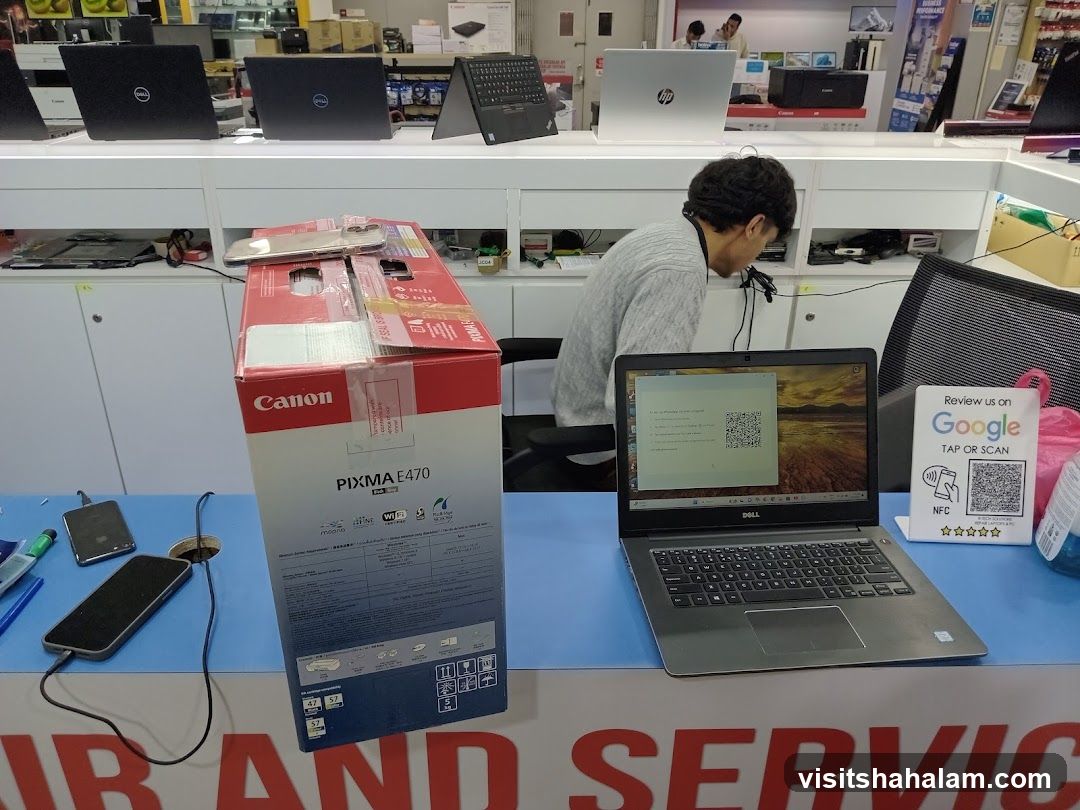 Electronics Store Display
