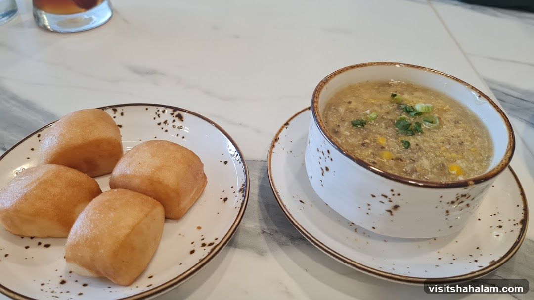 Soup and Fried Buns