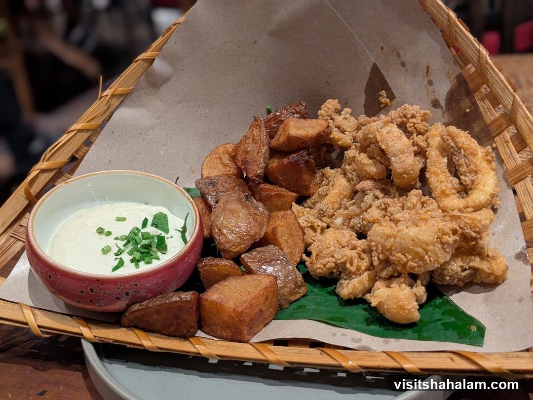 Fried Calamari and Potatoes