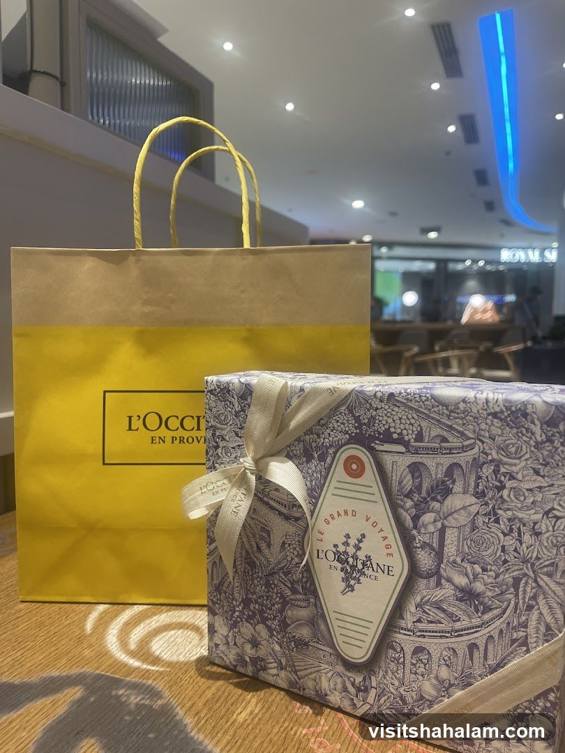 L'Occitane Shopping Bag and Gift Box