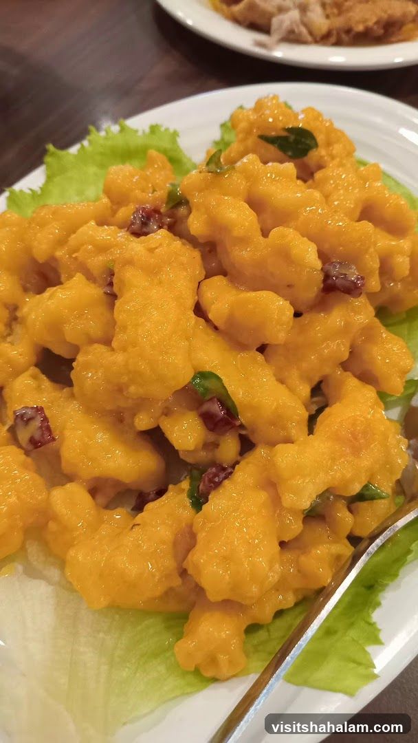 Salted Egg Yolk Prawns