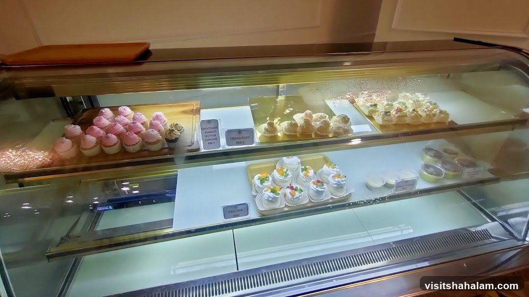 Dessert Display Case