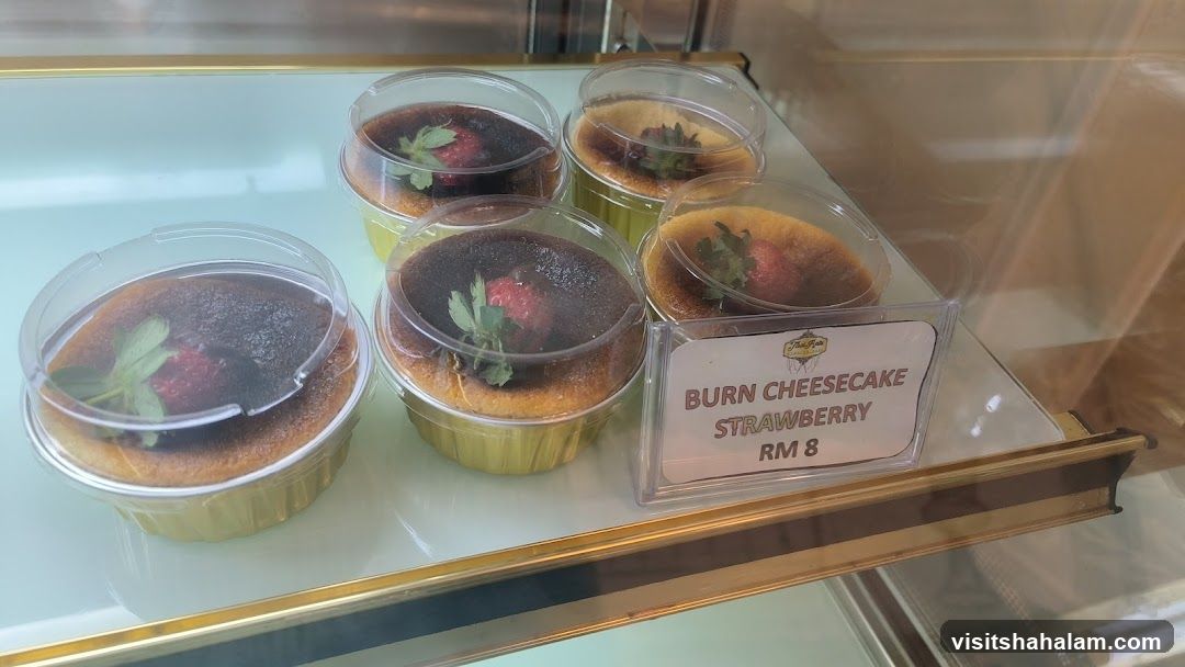 Burn Cheesecake Strawberry