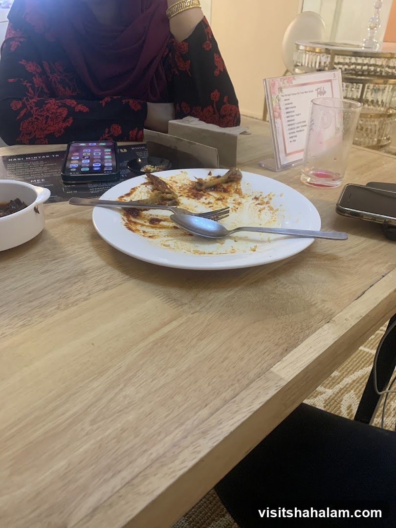 Table with unfinished meal